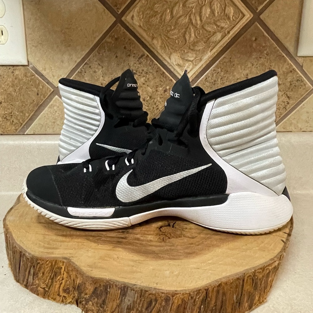 Nike Prime Hype DF 2016 Basketball Shoes - Black/White/Silver Size 7